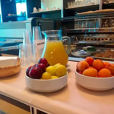 Hotel Villaggio Dei Pini 3*