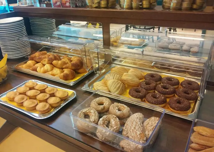 Hotel Villaggio Dei Pini 3*